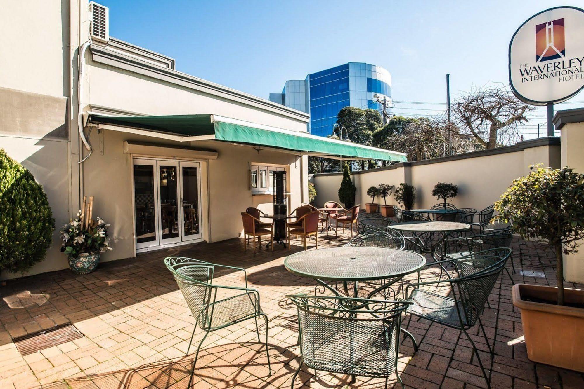 The Waverley International Hotel Glen Waverley Exterior photo